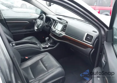 2015 Toyota Highlander Limited Platinum V6 z USA, uszkodzony, nr VIN 5TDDKRFH5FS179705